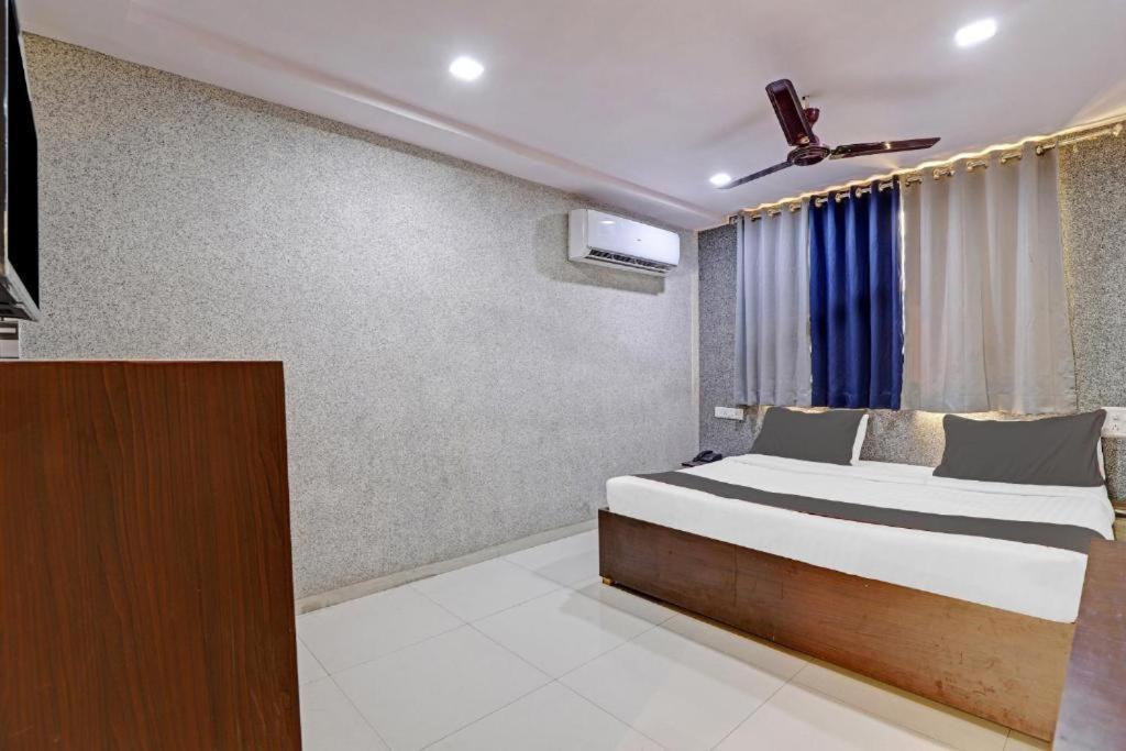 Hotel Mayura, Ankleshwar Экстерьер фото