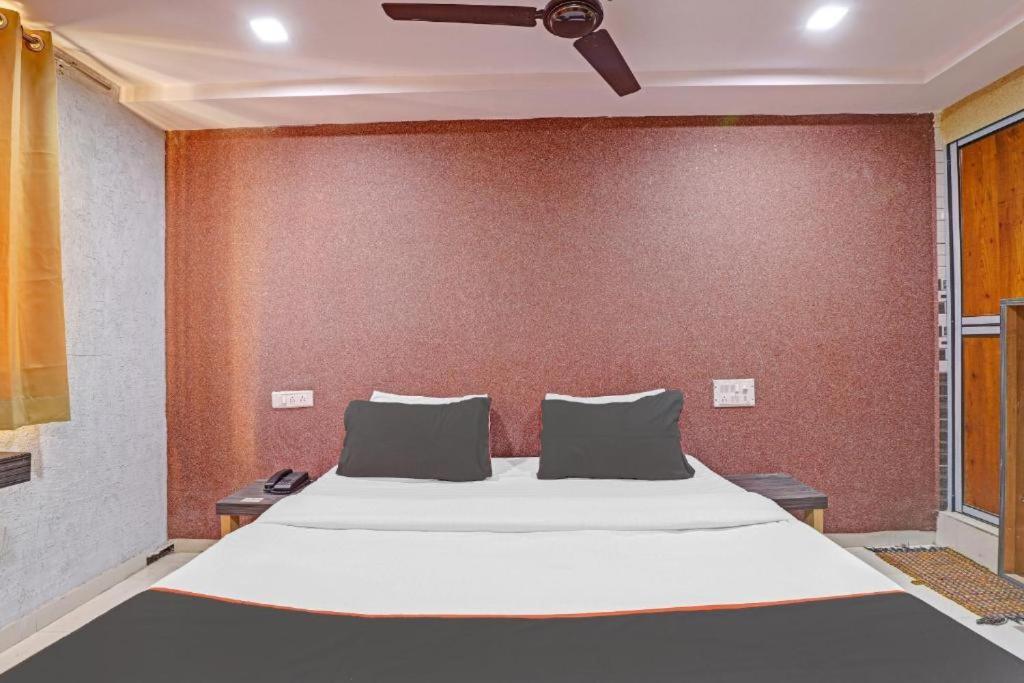 Hotel Mayura, Ankleshwar Экстерьер фото