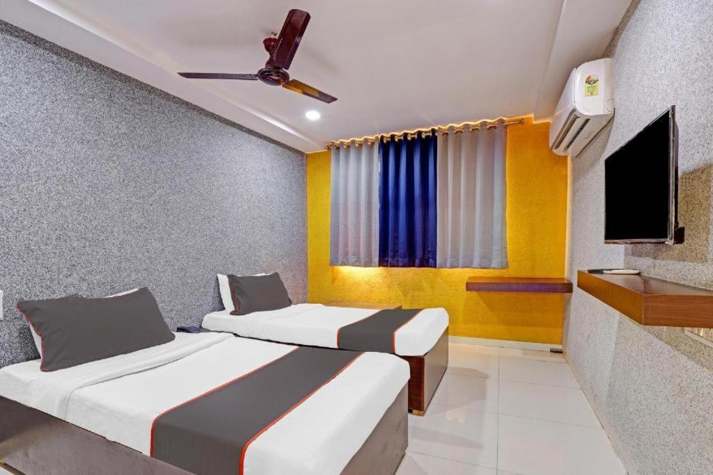 Hotel Mayura, Ankleshwar Экстерьер фото